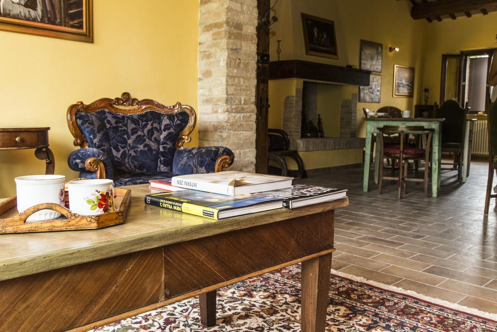 Agriturismo Corte Decia Saludecio Eksteriør billede